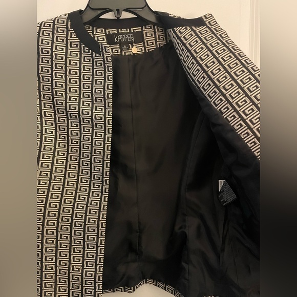 Kasper Hearts on Fire 3PC Lined Pant Suit. Blazer, Top & Pants Gold/Black NWT - Picture 6 of 14